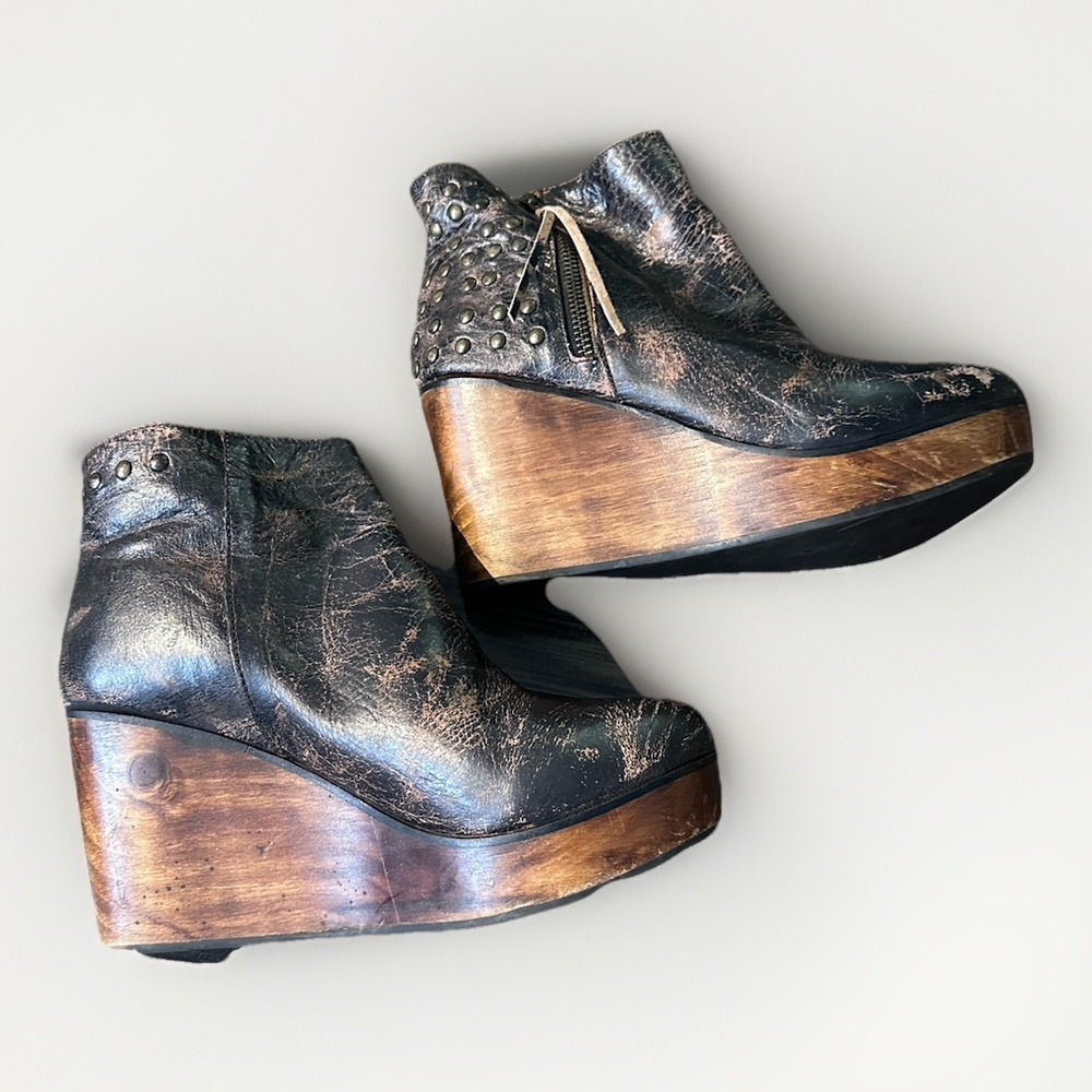 BED STU Cobbler Series Ghent Distressed Studded Ankle Boots Women's Size 9 - Picture 4 of 9